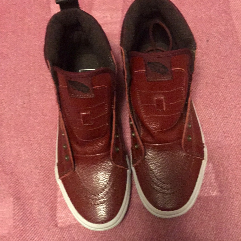 HIGH TOP VANS SIZE 8 MEN 9.5 WOMEN